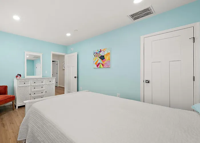 113 S Ocean Dr * Ocean City